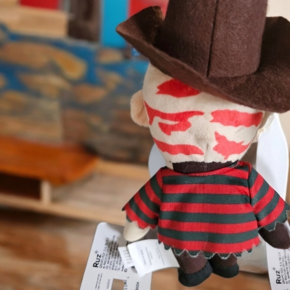 Freddy Krueger A Nightmare on Elm Street RUZ 9" Plush Character Toy Pair 2x nwot - Picture 6 of 12